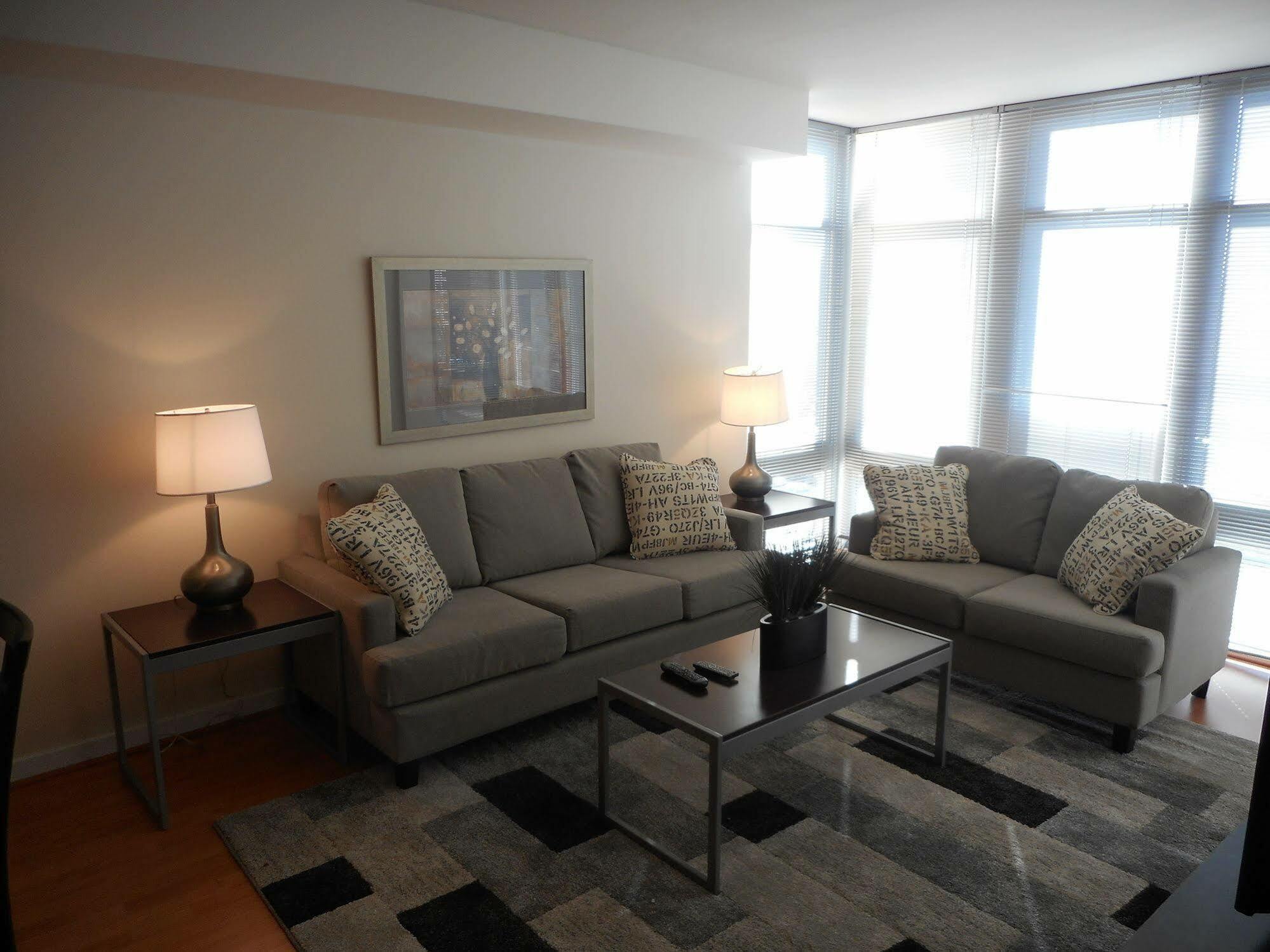 Weichert Suites At Wisconsin Place Chevy Chase Bagian luar foto